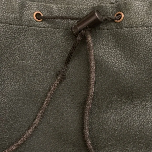 Gerry Cosby Green Backpack - Picture 6 of 7